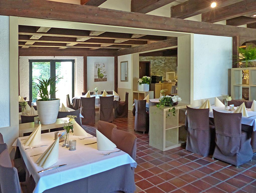 Hotel-Restaurant Schwyzerhuesli Viernheim Exterior photo