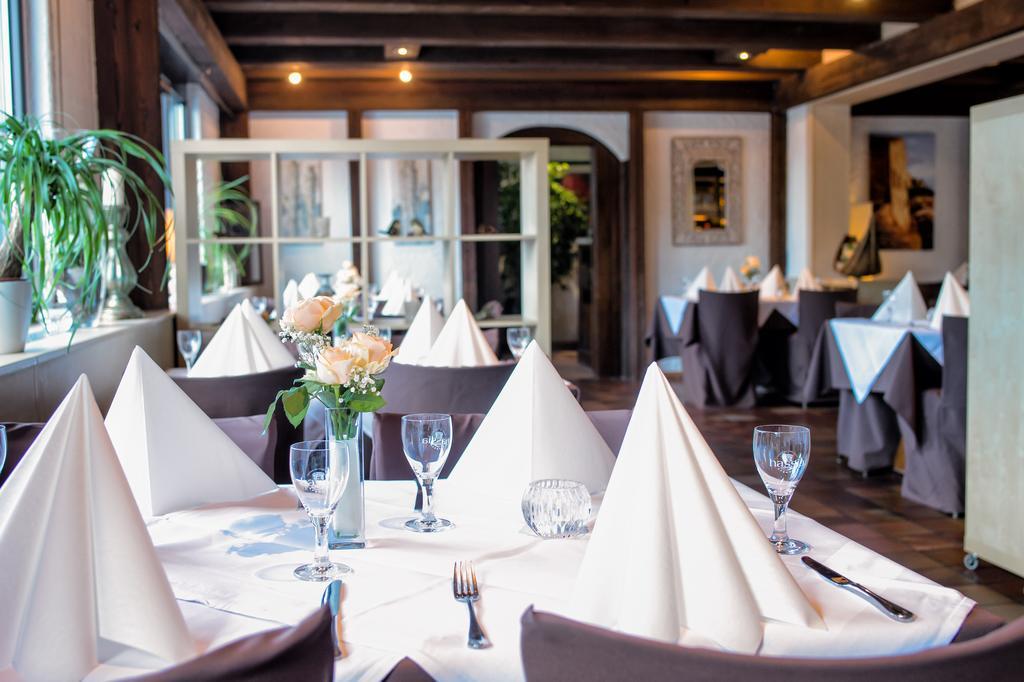 Hotel-Restaurant Schwyzerhuesli Viernheim Exterior photo