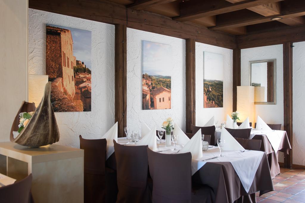 Hotel-Restaurant Schwyzerhuesli Viernheim Exterior photo